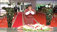 Bhutanese PM pays tributes to Bangabandh...